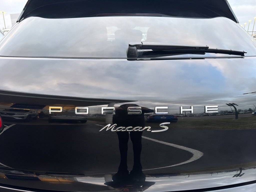 Used 2017 Porsche Macan S image 4