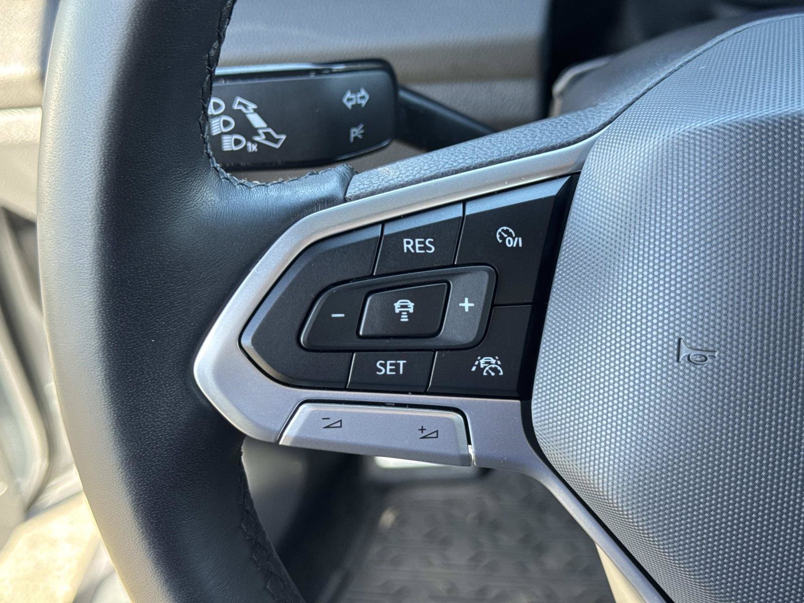 Certified 2025 Volkswagen Jetta Sport FWD image 11