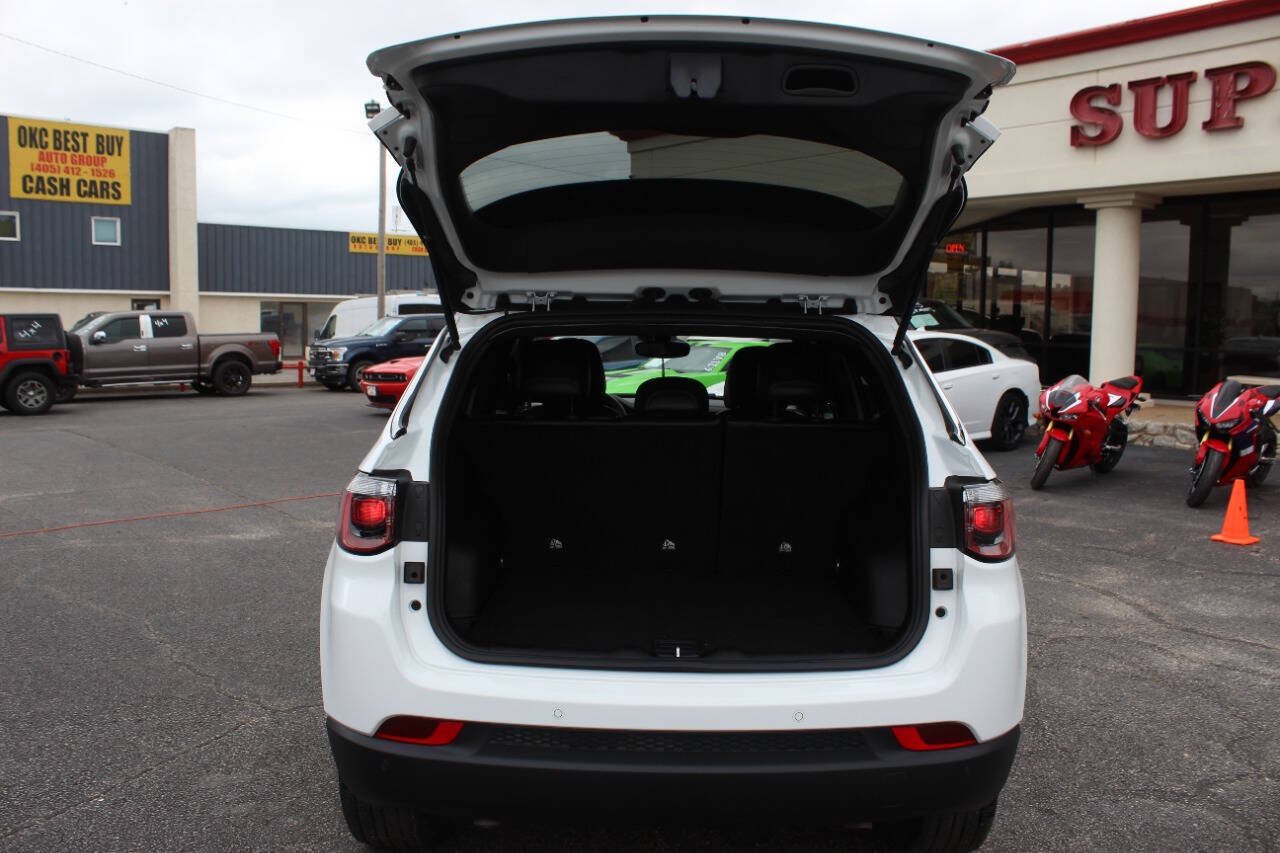 Used 2025 Jeep Compass Limited AWD/4WD image 13