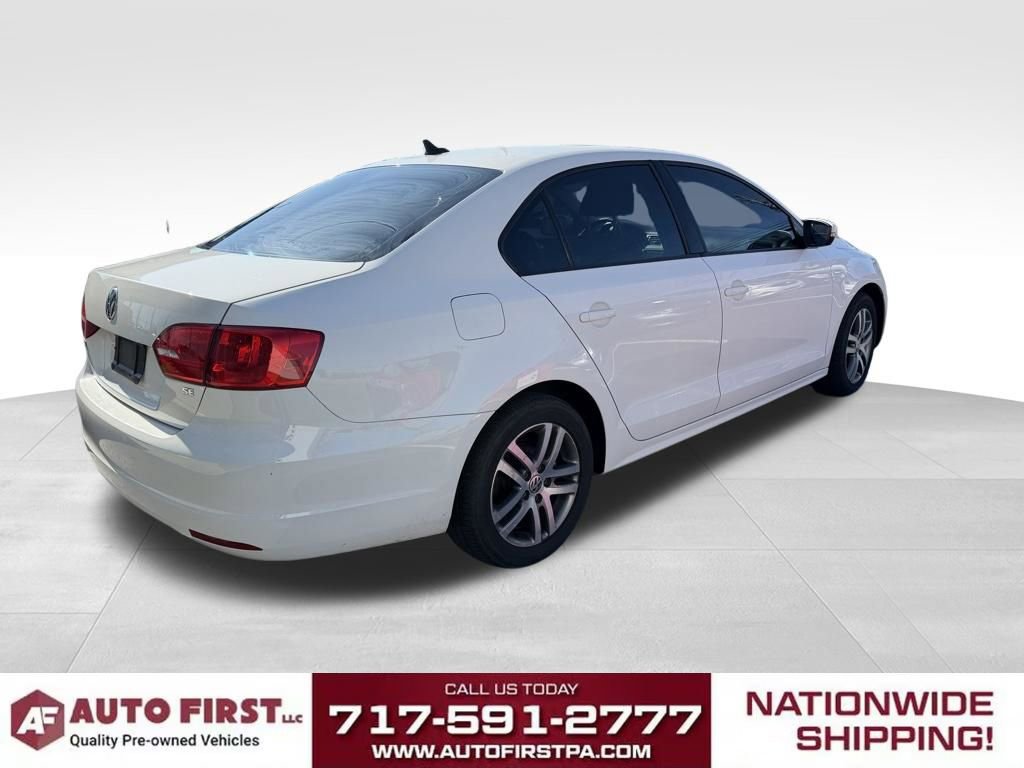 Used 2014 Volkswagen Jetta SE FWD image 3