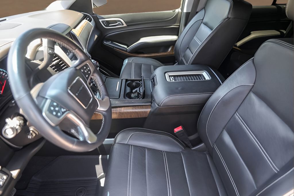 Used 2018 GMC Yukon Denali w/ Open Road Package AWD/4WD image 9