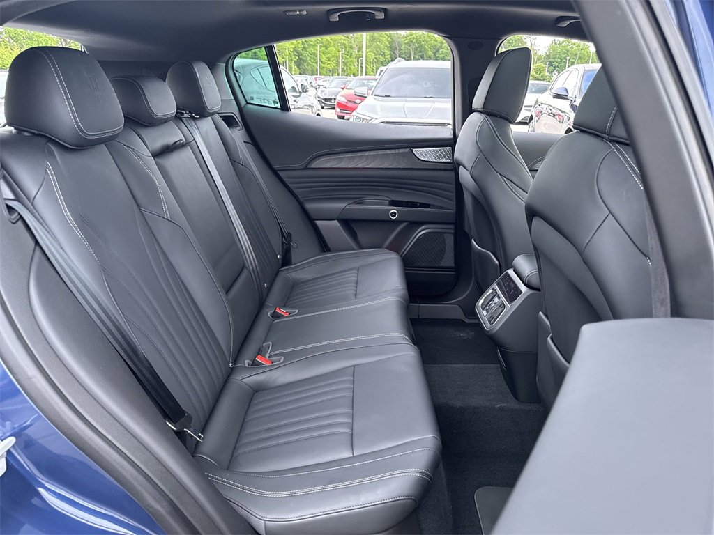 New 2025 Maserati Grecale Modena image 33