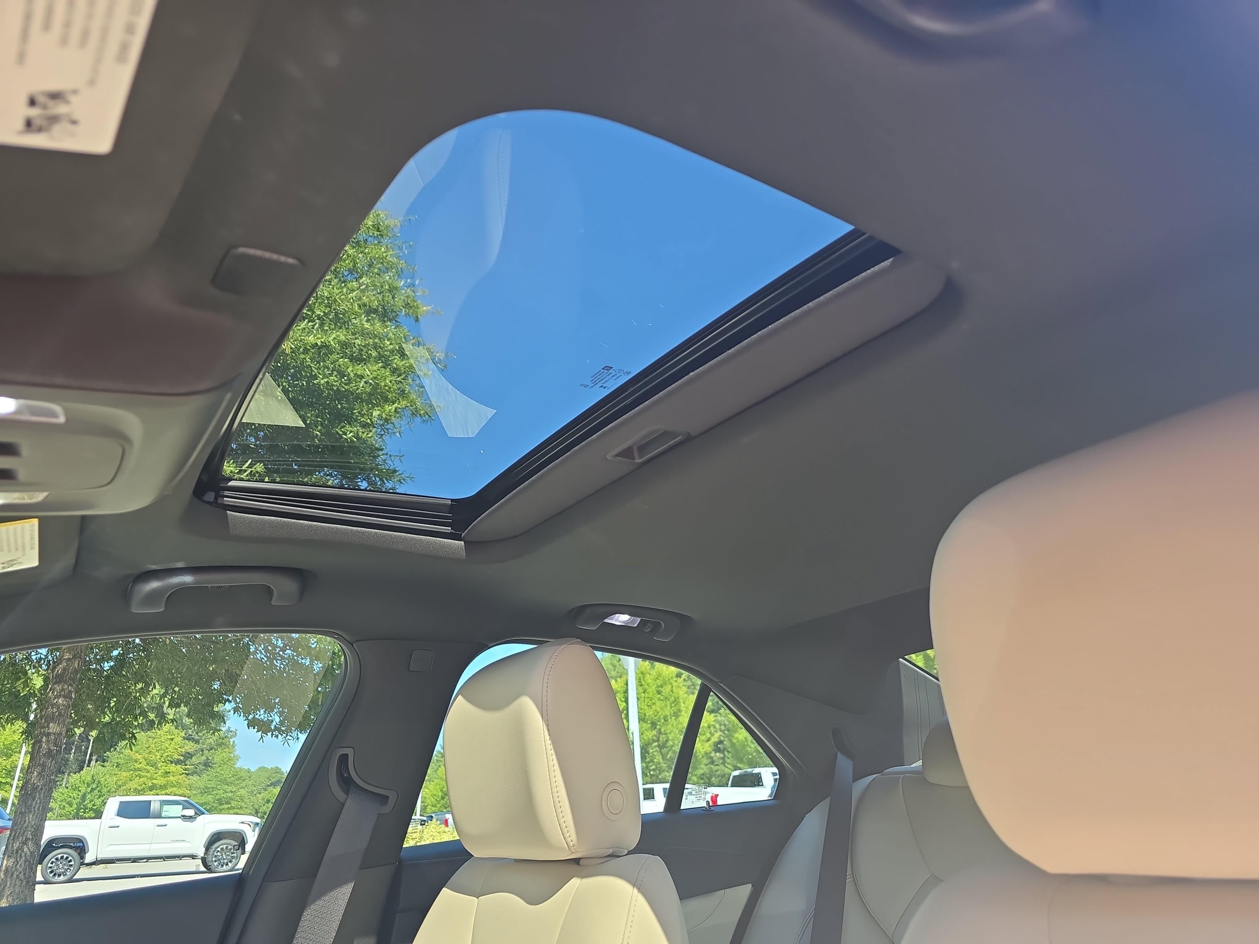Used 2024 Cadillac CT4 Luxury w/ Sun And Sound Package RWD image 27