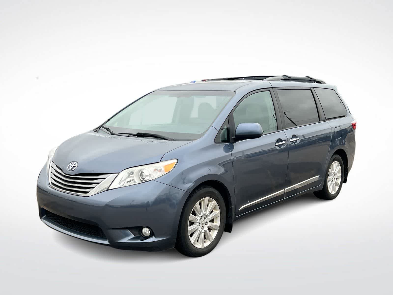 Used 2015 Toyota Sienna XLE Premium image 4