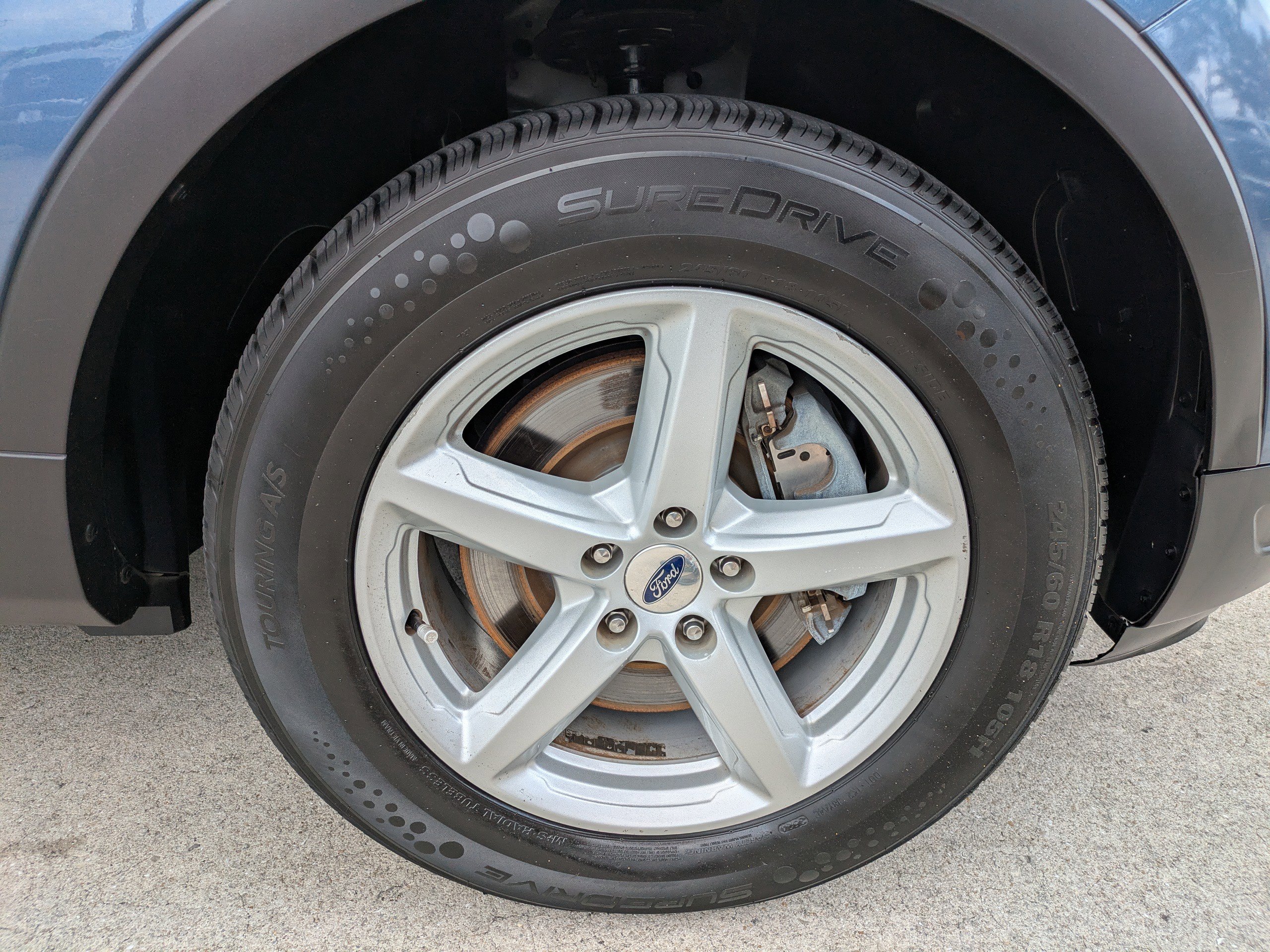 Certified 2018 Ford Explorer XLT FWD image 11