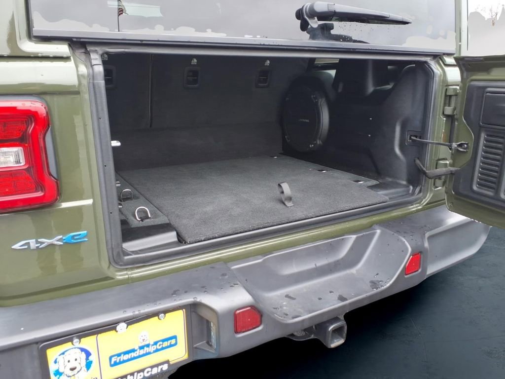 Used 2023 Jeep Wrangler Unlimited Sahara image 9