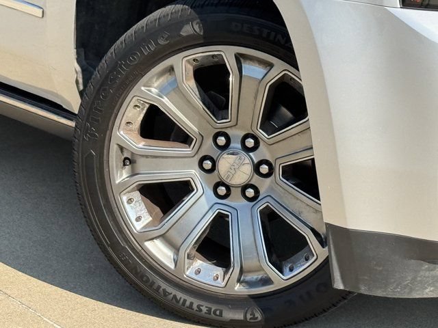 Used 2016 GMC Yukon Denali w/ Open Road Package RWD image 39