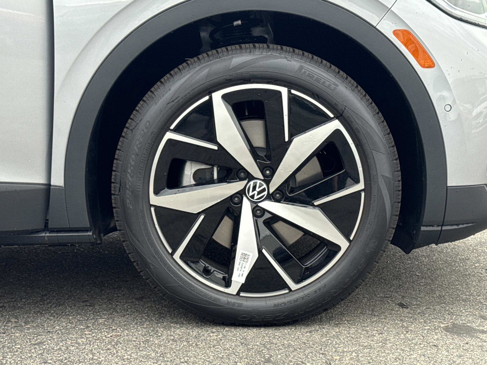 New 2025 Volkswagen ID.4 Pro S image 30