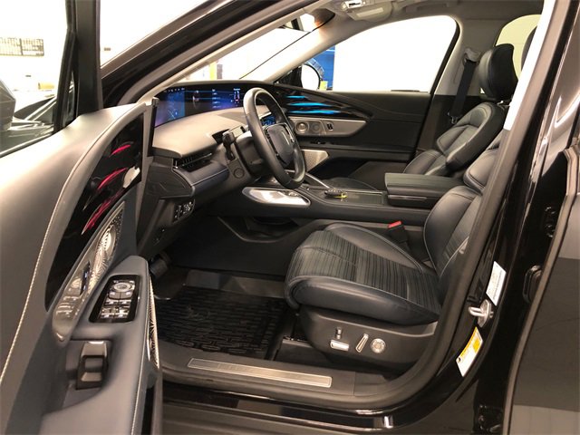 Used 2024 Lincoln Nautilus Reserve w/ Equipment Group 203A image 31