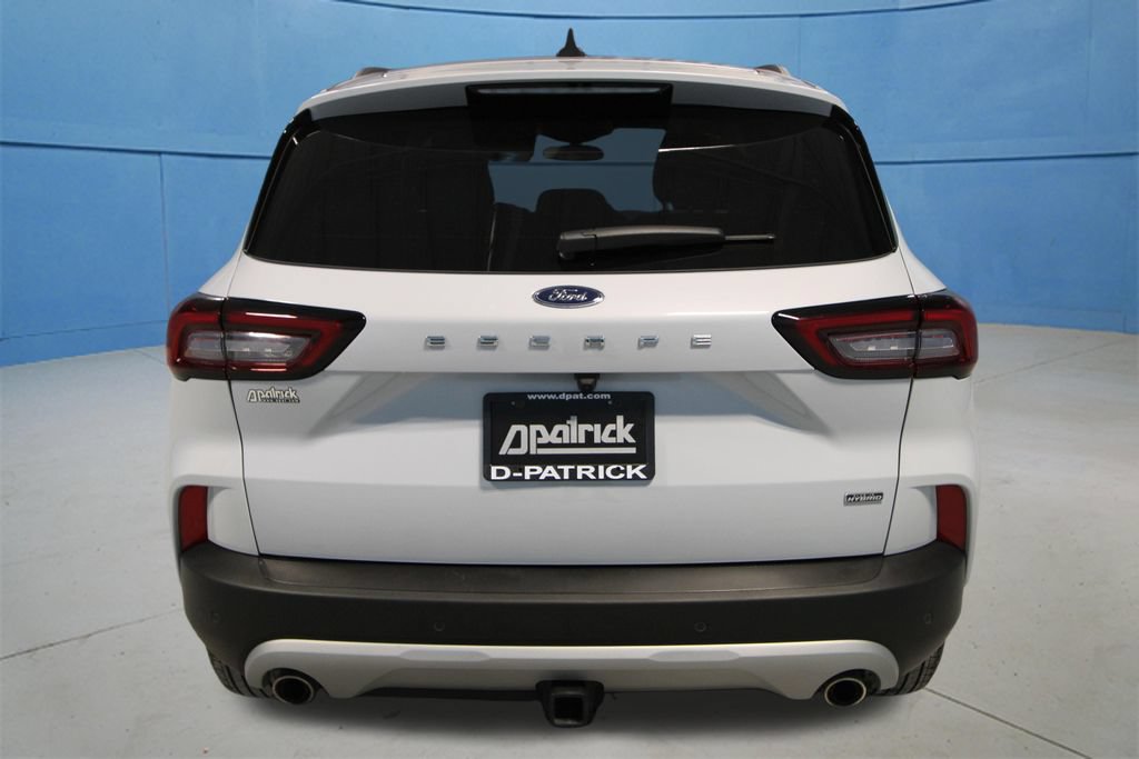 Used 2025 Ford Escape SE w/ Class II Trailer Tow Package FWD image 33
