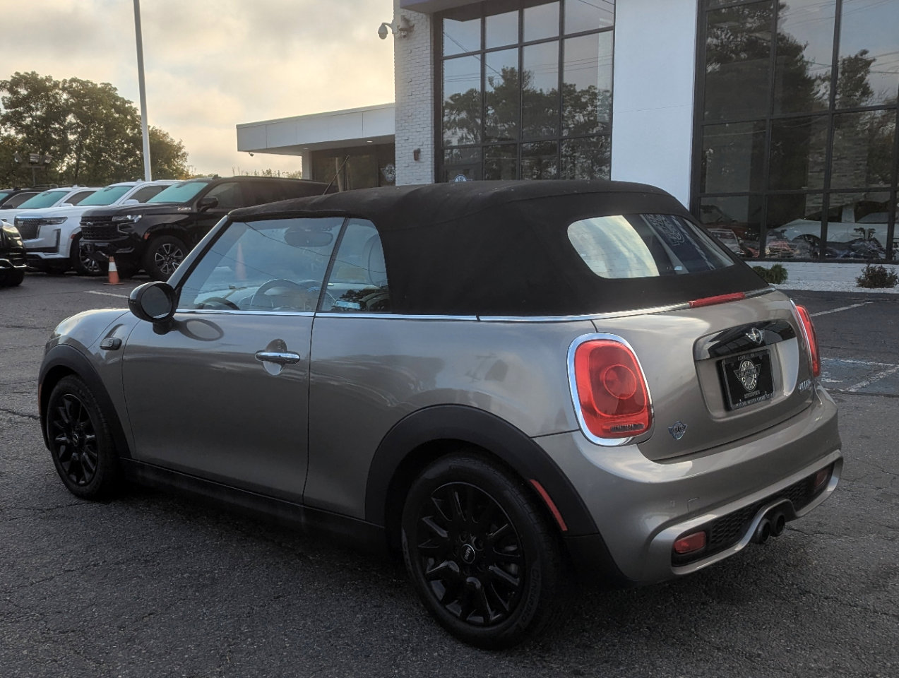 Used 2017 MINI Cooper S image 10