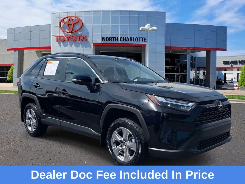Used 2025 Toyota RAV4 XLE w/ Convenience Package AWD/4WD image 1