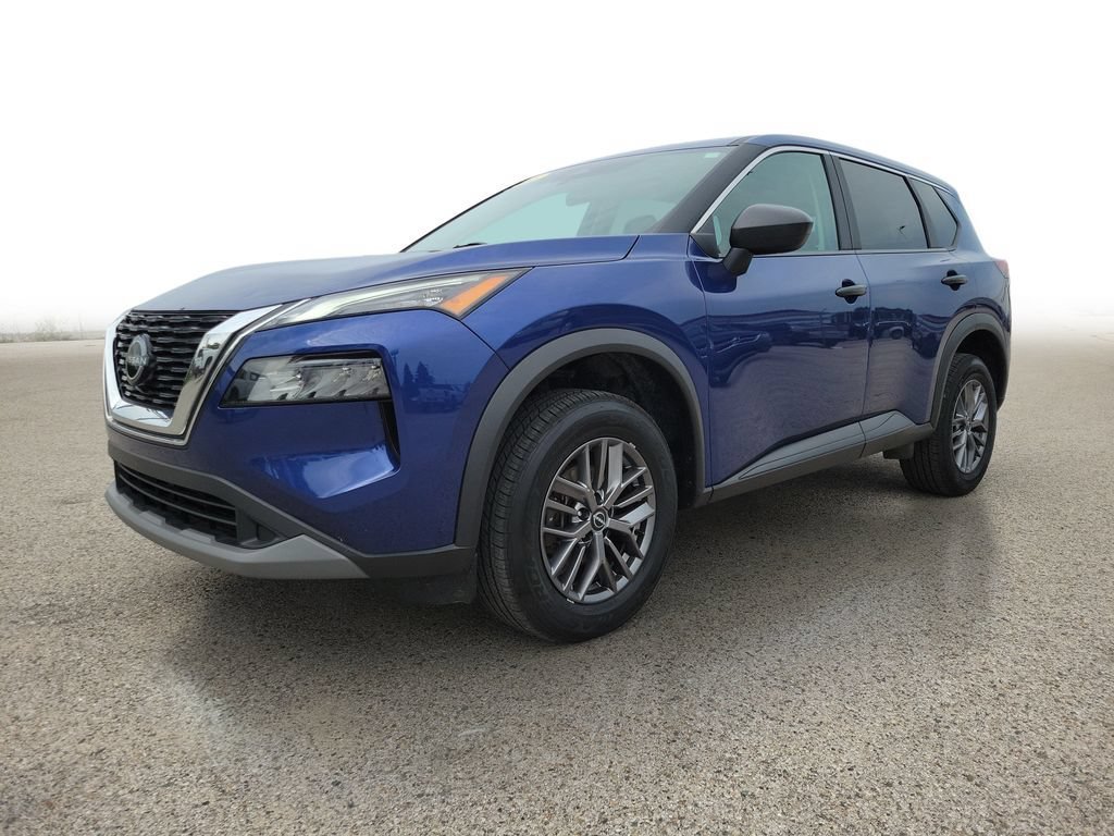 Used 2023 Nissan Rogue S AWD/4WD image 2