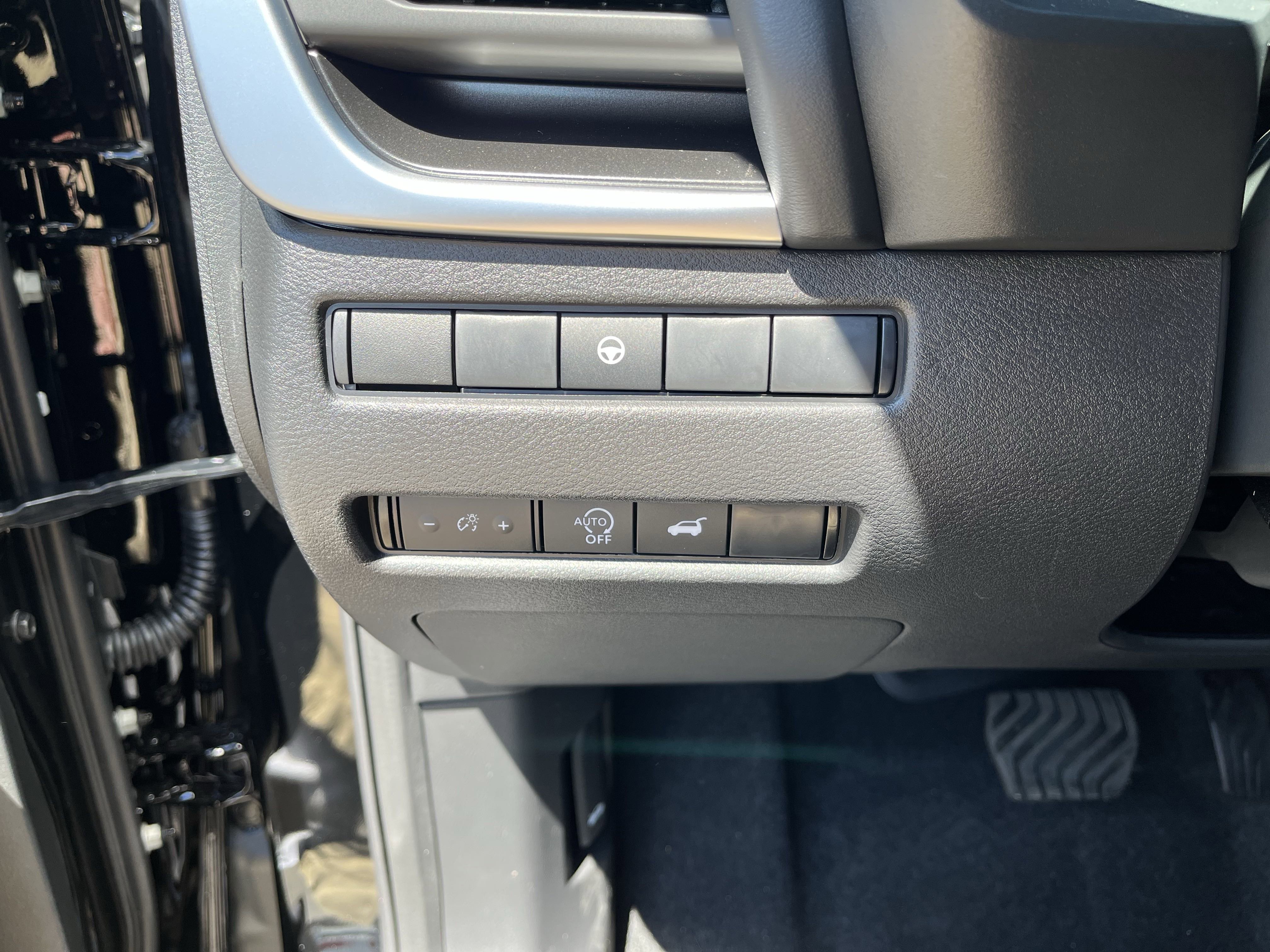 New 2026 Nissan Rogue SV image 12