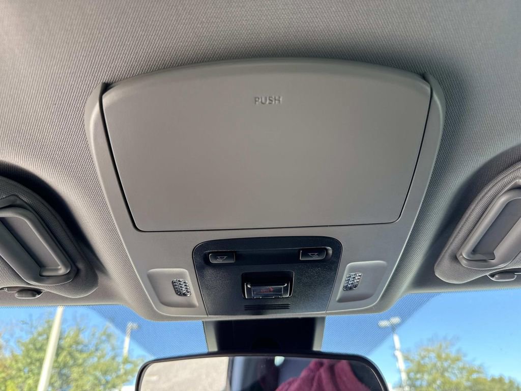 Used 2024 Toyota Camry SE image 42