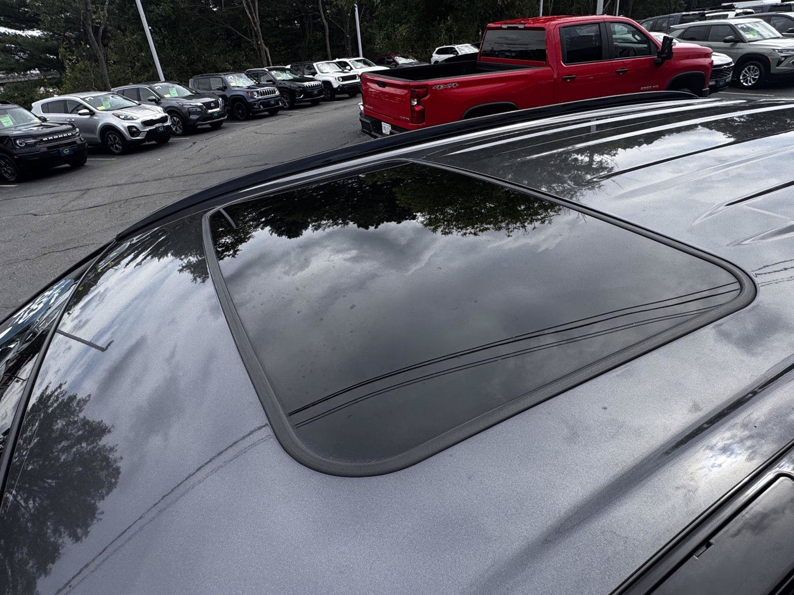 Used 2023 Toyota RAV4 Limited AWD/4WD image 9