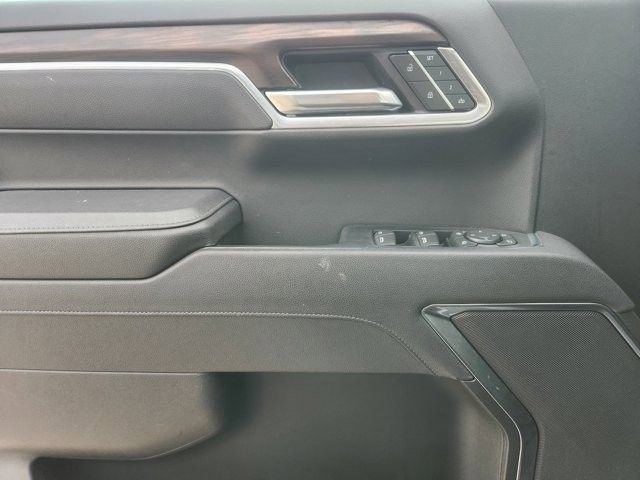 Used 2025 GMC Sierra 1500 SLT AWD/4WD image 21
