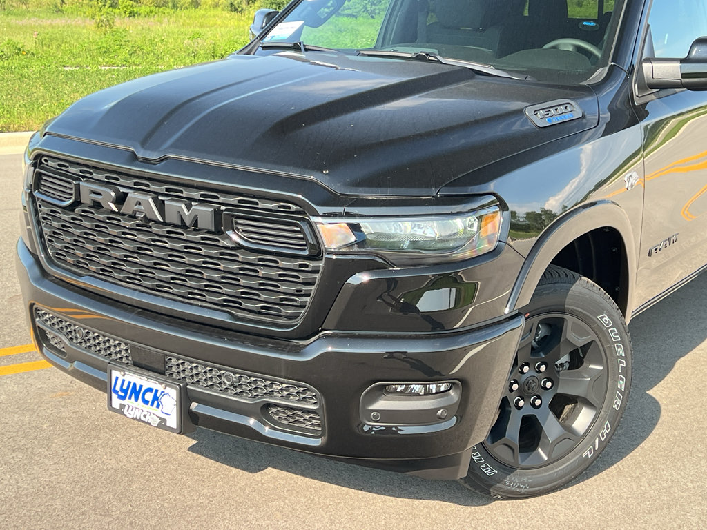 New 2026 RAM 1500 Big Horn w/ Night Edition AWD/4WD image 8