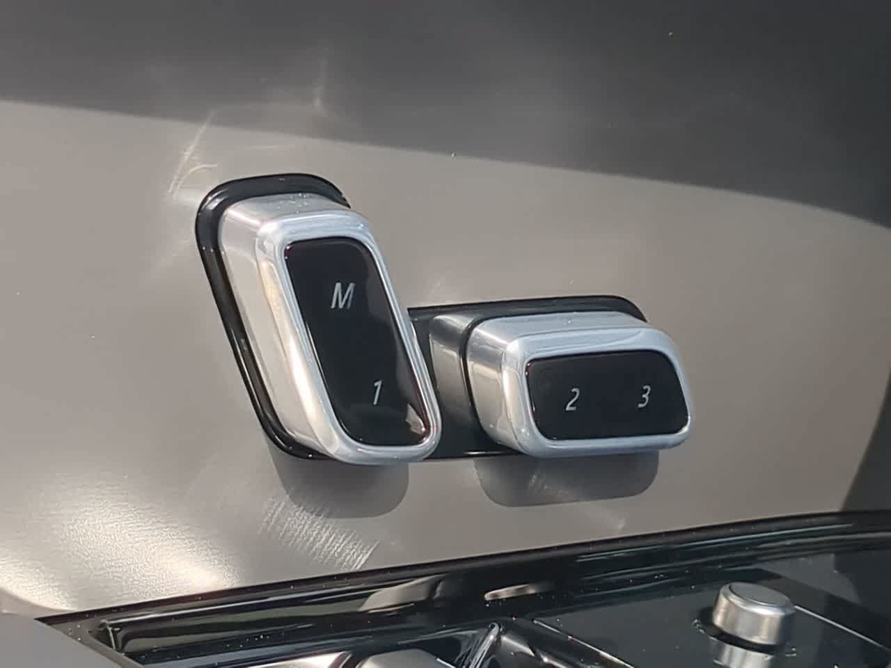 New 2026 Land Rover Range Rover Sport Dynamic SE AWD/4WD image 18