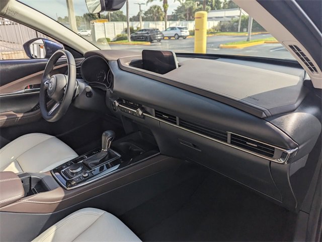 Used 2023 MAZDA CX-30 AWD 2.5 S w/ Premium Package image 17