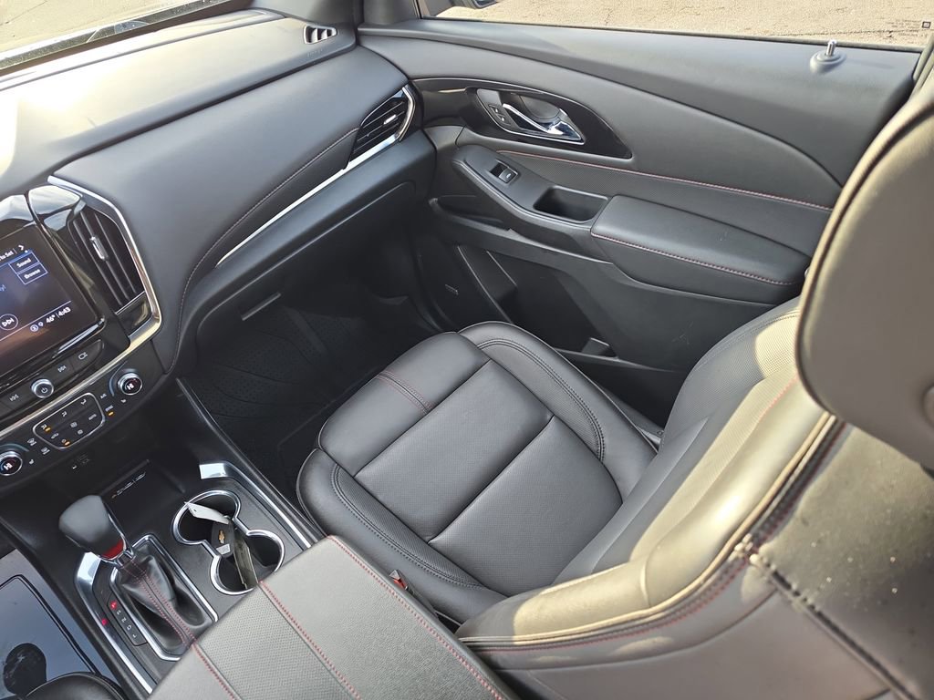 Certified 2023 Chevrolet Traverse RS w/ LPO, Floor Liner Package image 33