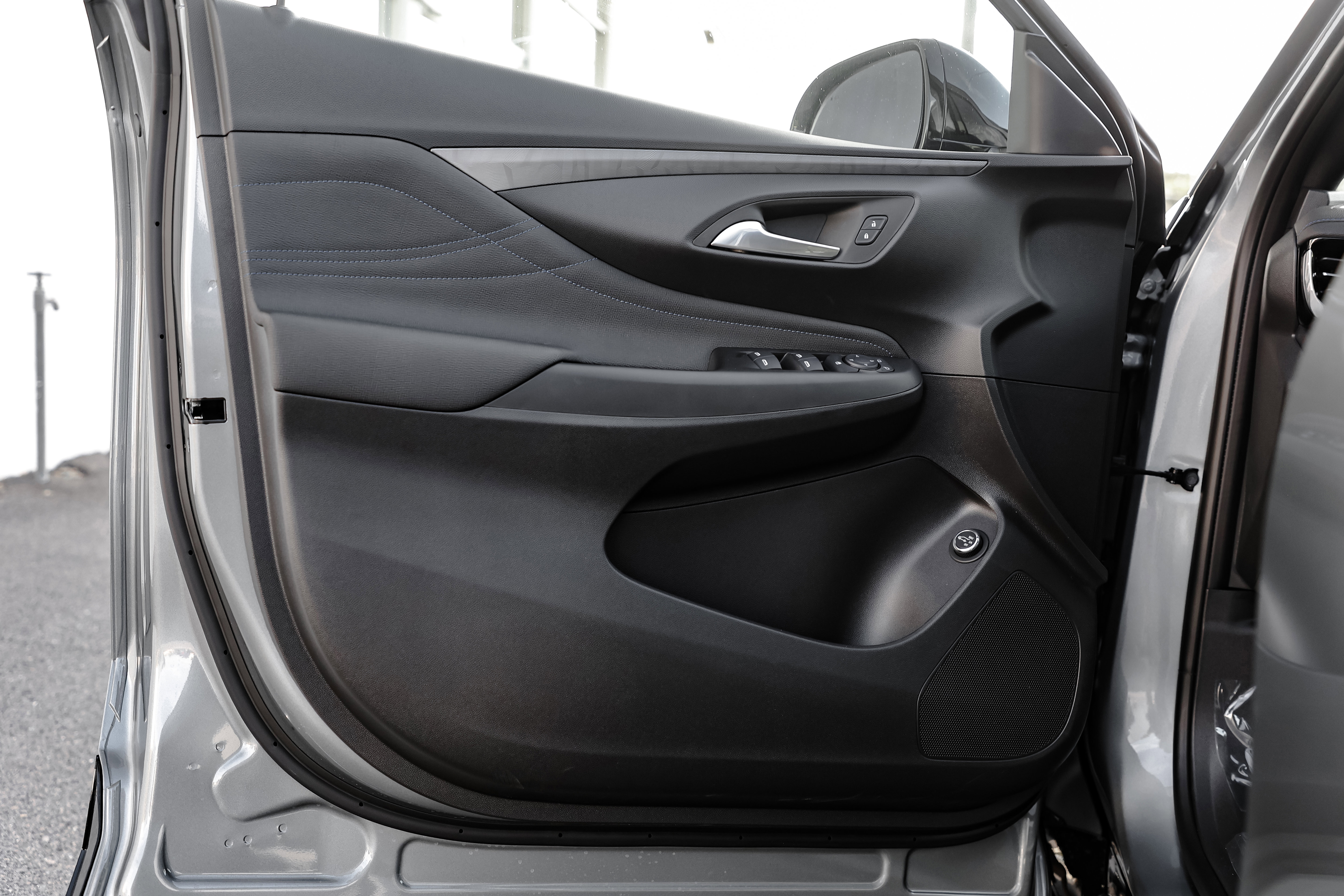 New 2025 Buick Envista Sport Touring w/ Convenience I Package image 13