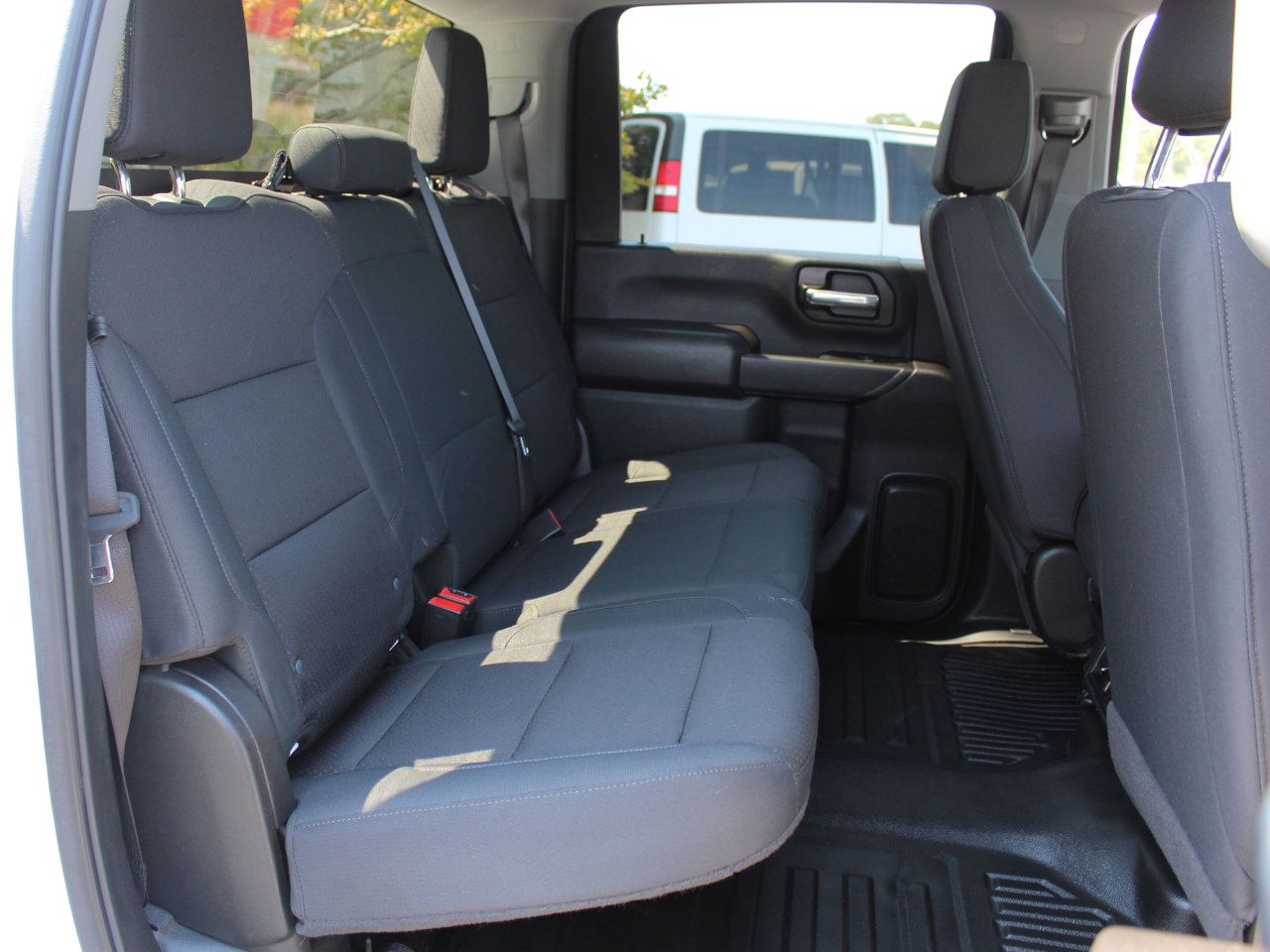 Used 2024 GMC Sierra 2500 Pro w/ Convenience Package image 31