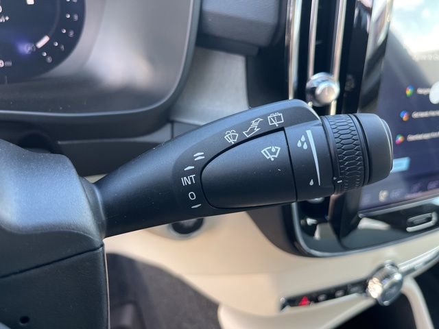 New 2026 Volvo XC40 B5 Ultra w/ Climate Package AWD/4WD image 15