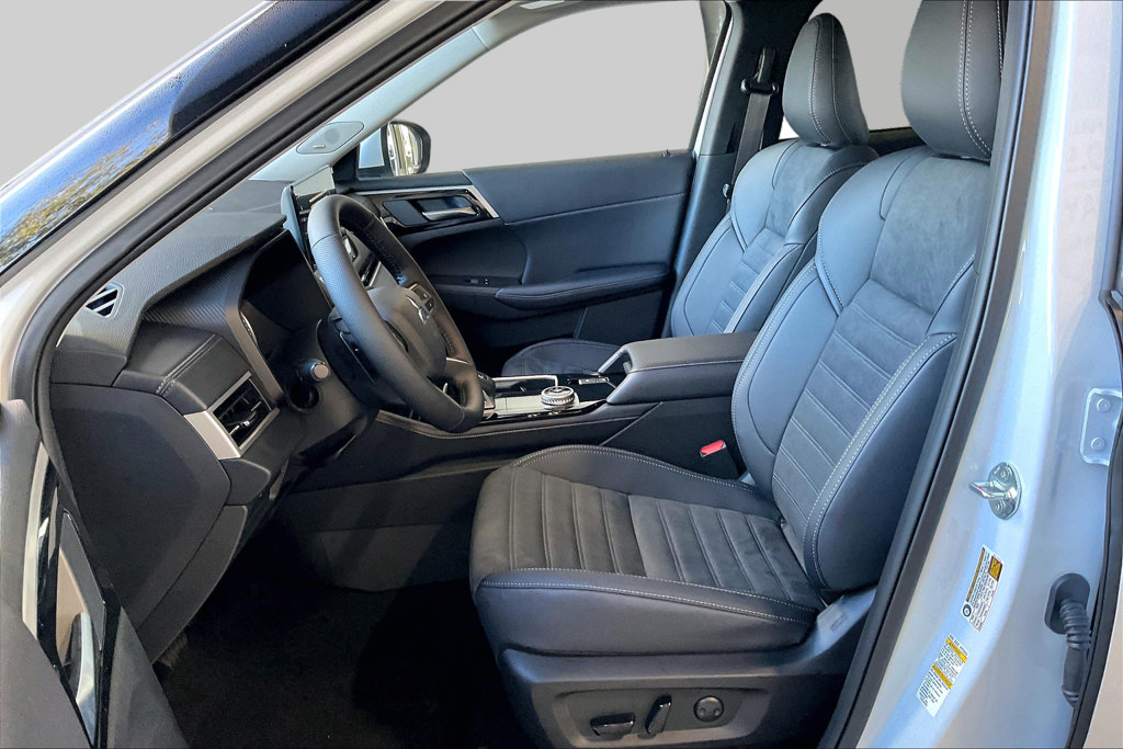 New 2026 Mitsubishi Outlander SE AWD/4WD image 9