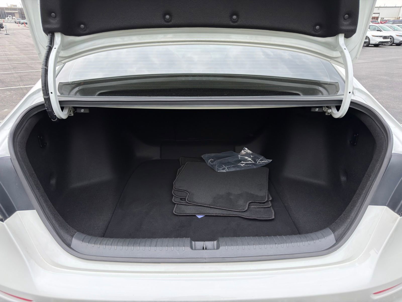 Used 2024 Honda Accord EX image 28