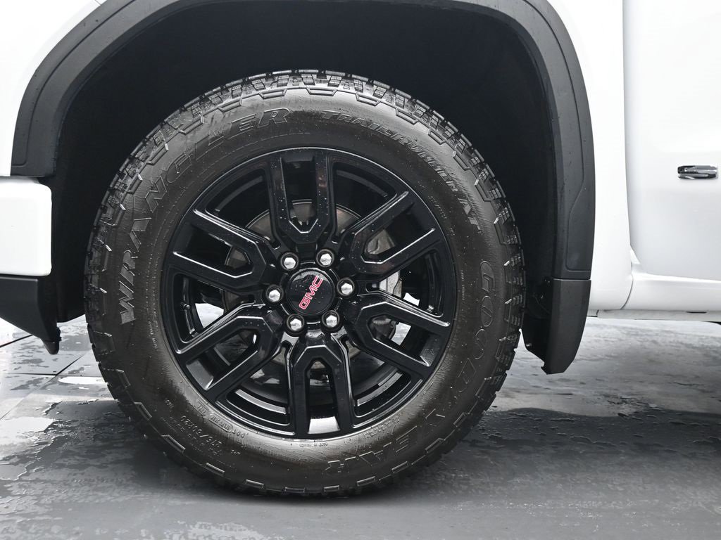 Used 2025 GMC Sierra 1500 Pro w/ Graphite Edition image 17
