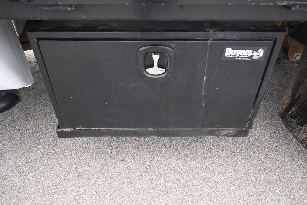 Used 2014 Ford F550 2WD Crew Cab Super Duty image 20