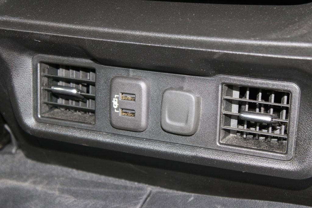 Used 2021 Chevrolet Silverado 1500 LT w/ Z71 Off-Road Package image 34