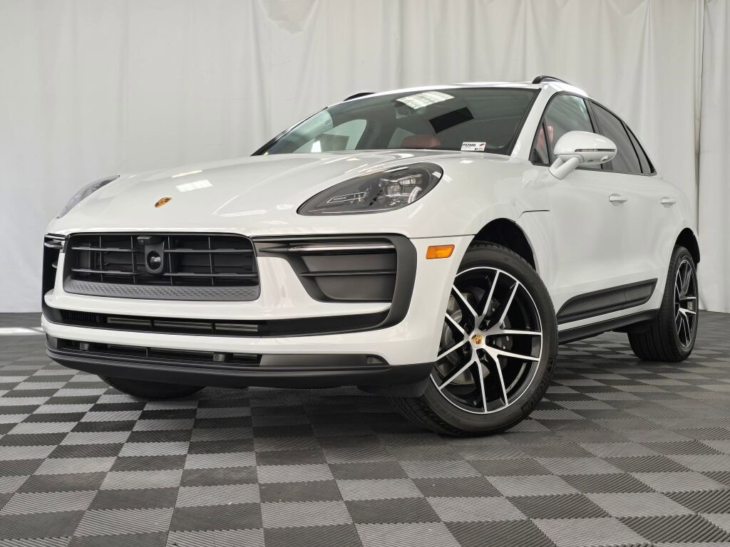 New 2026 Porsche Macan image 1