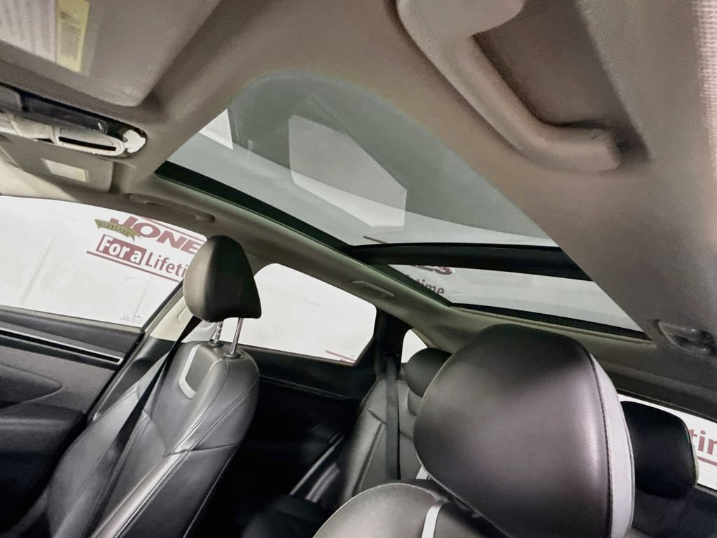 Certified 2024 Hyundai Tucson Limited AWD/4WD image 12