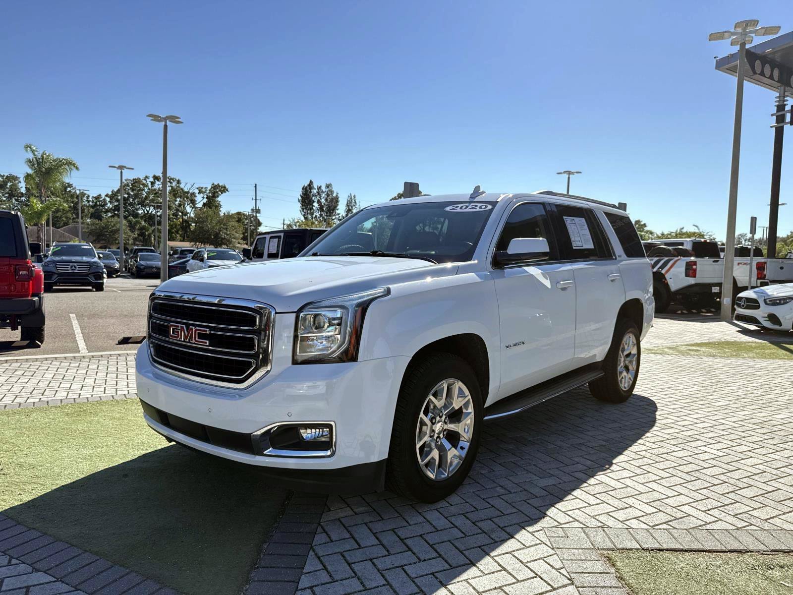 Used 2020 GMC Yukon SLT RWD image 2
