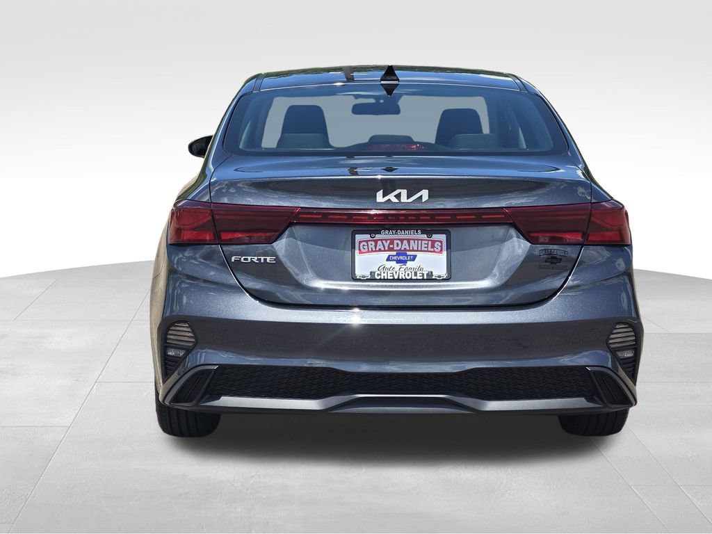 Used 2024 Kia Forte LXS FWD image 7