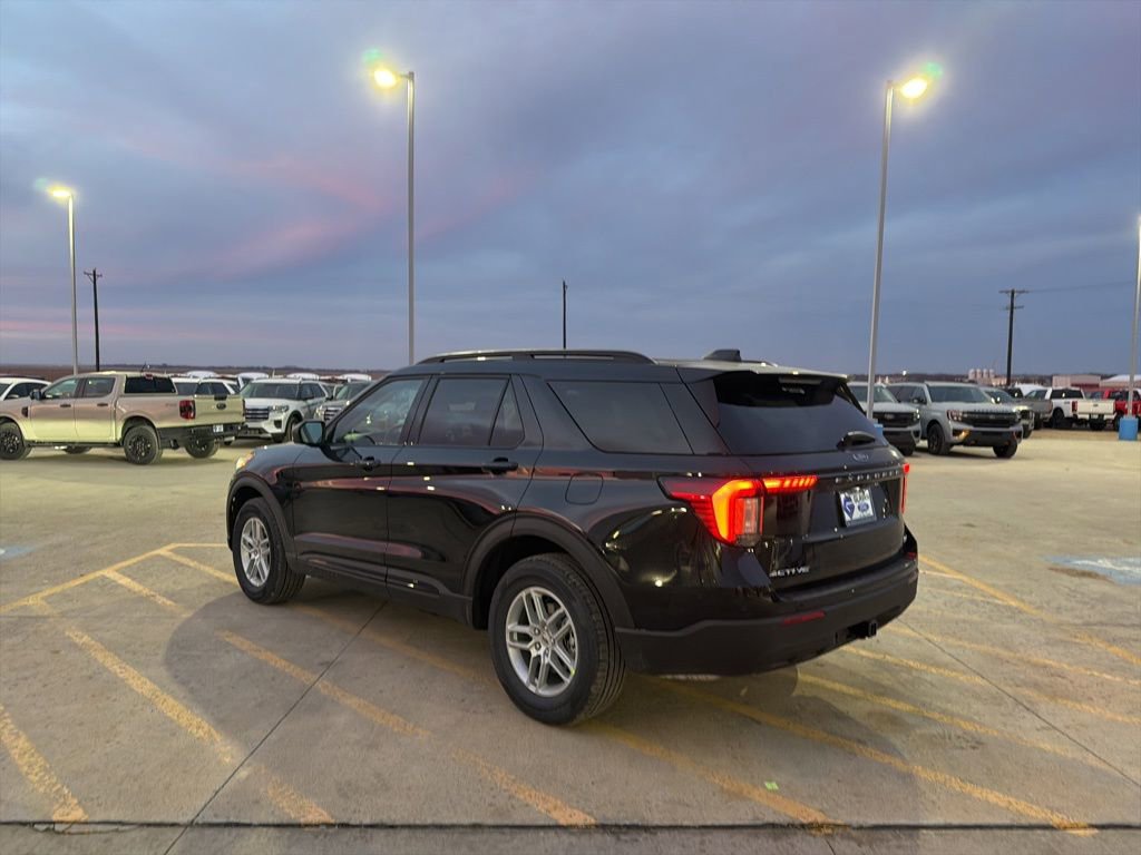 New 2026 Ford Explorer Active image 5
