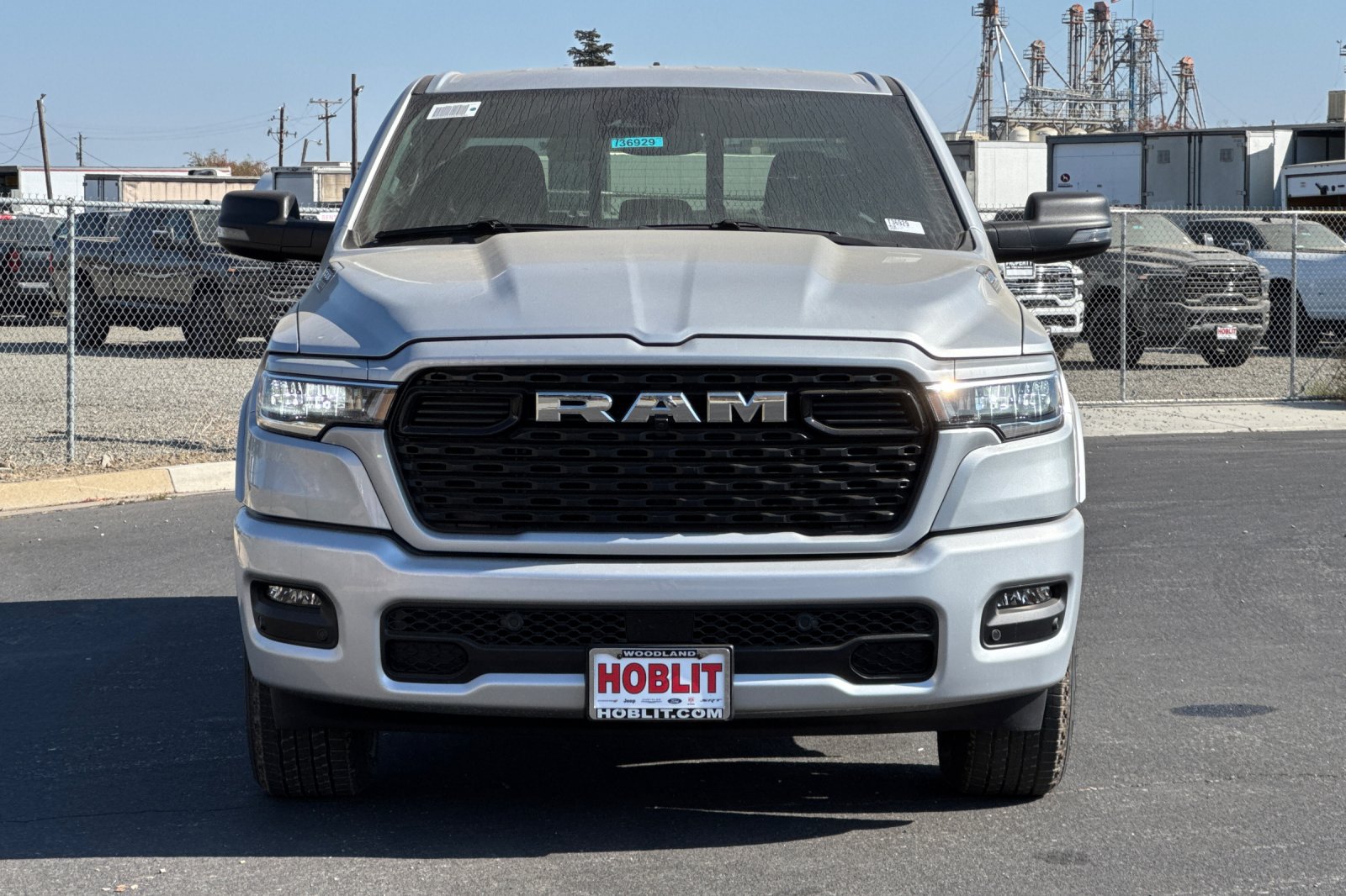 New 2027 RAM 1500 4x4 Crew Cab image 8