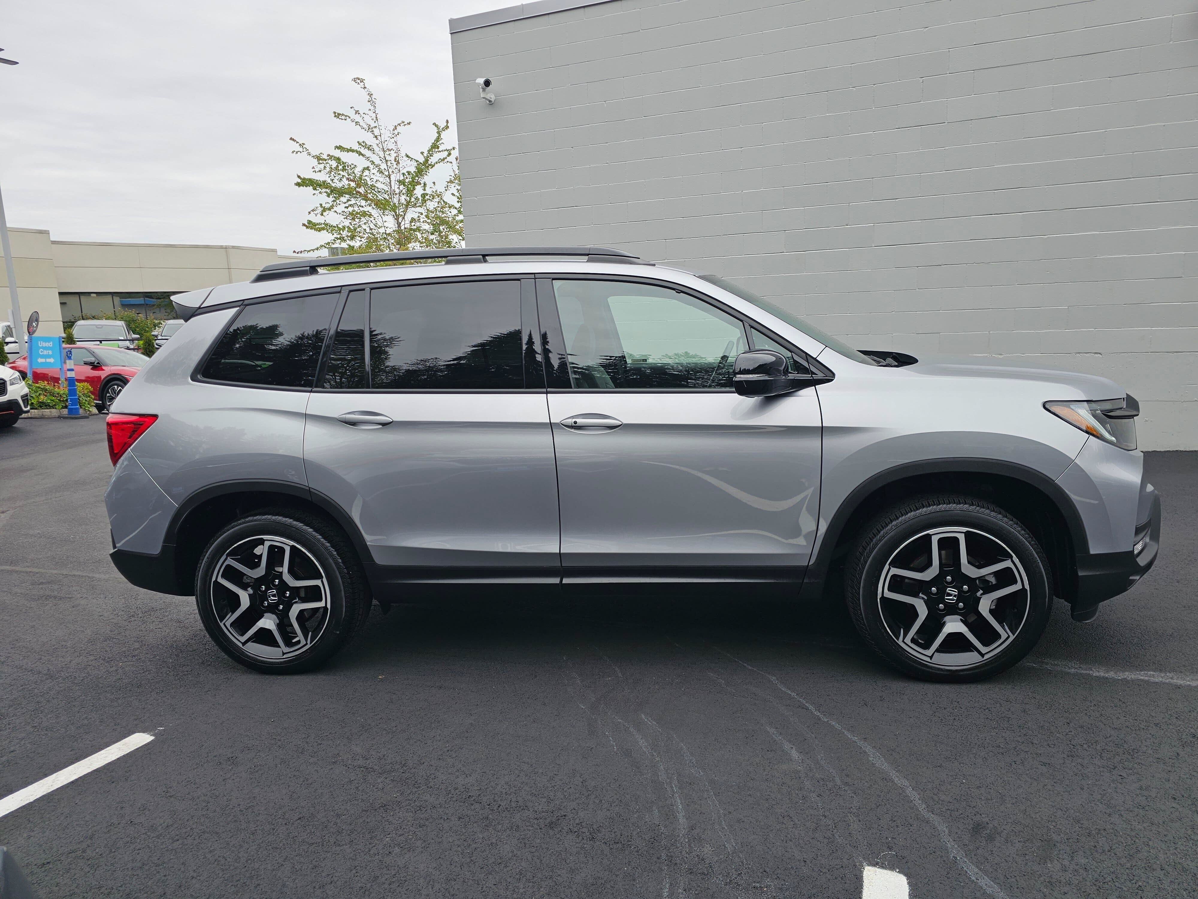 Used 2023 Honda Passport Elite image 8