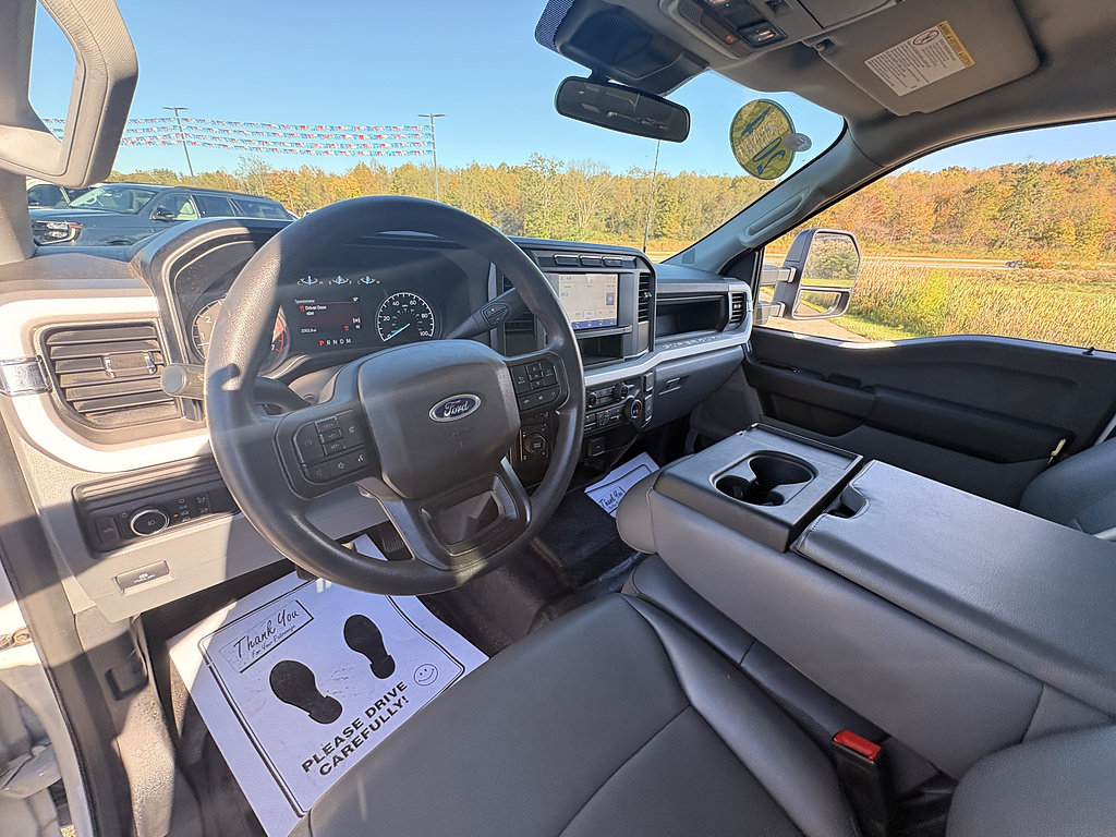 Used 2024 Ford F350 XL w/ FX4 Off-Road Package AWD/4WD image 29