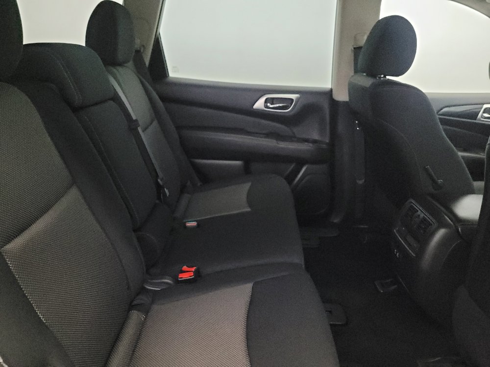 Used 2019 Nissan Pathfinder S AWD/4WD image 19