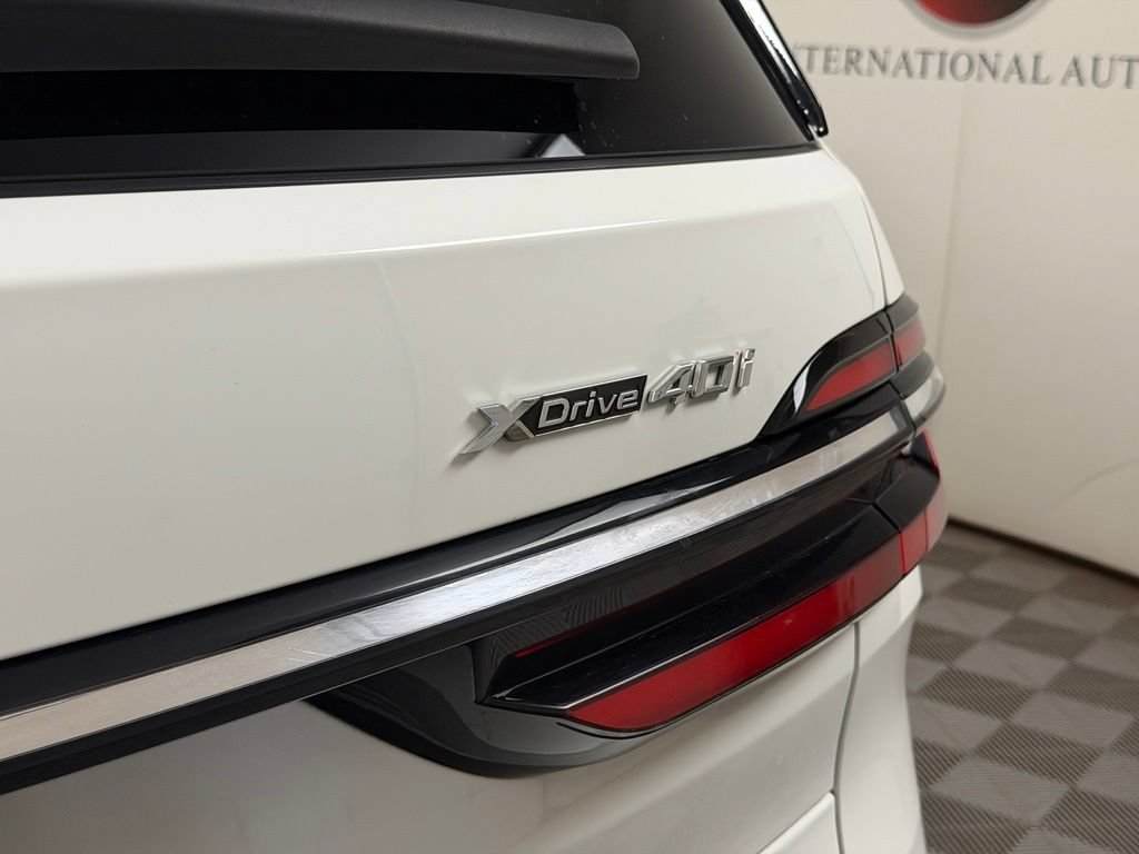 Certified 2024 BMW X7 xDrive40i AWD/4WD image 11