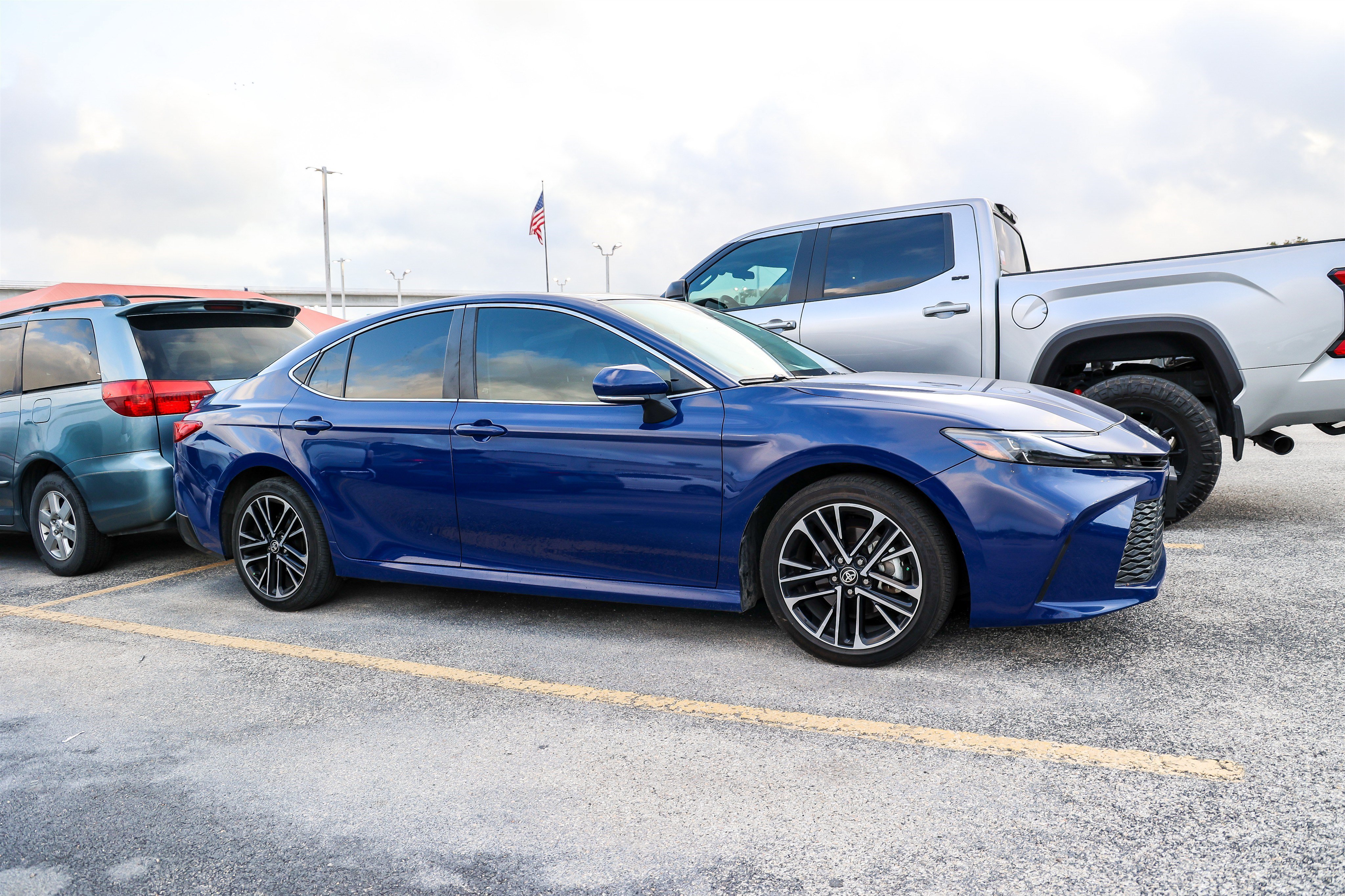 Certified 2025 Toyota Camry XLE FWD image 6