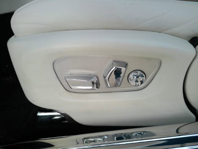 Used 2014 Rolls-Royce Wraith image 13