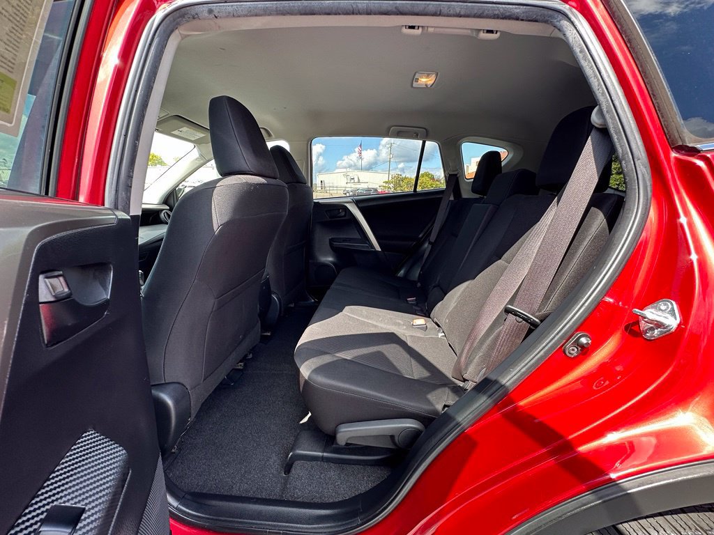 Used 2014 Toyota RAV4 LE FWD image 27
