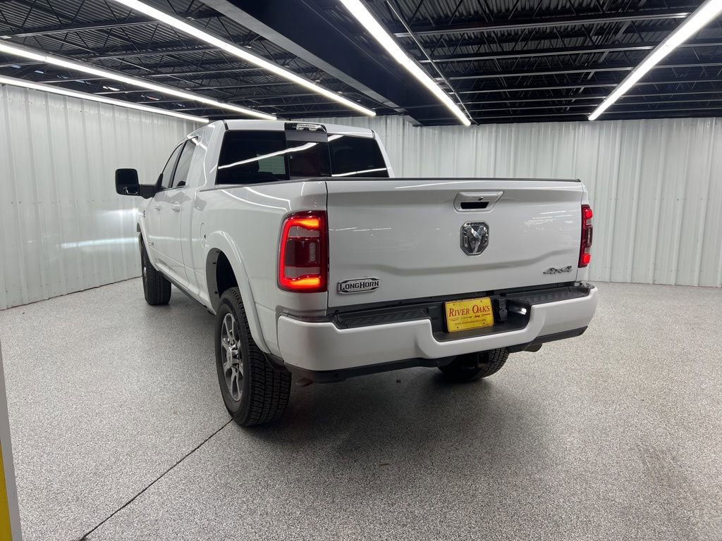 Used 2024 RAM 2500 Limited w/ Towing Technology Group image 4