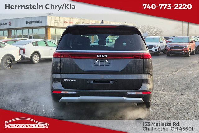 Used 2024 Kia Carnival LX image 33