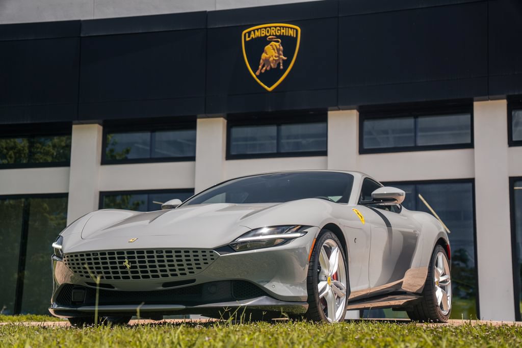 Used 2022 Ferrari Roma RWD image 1