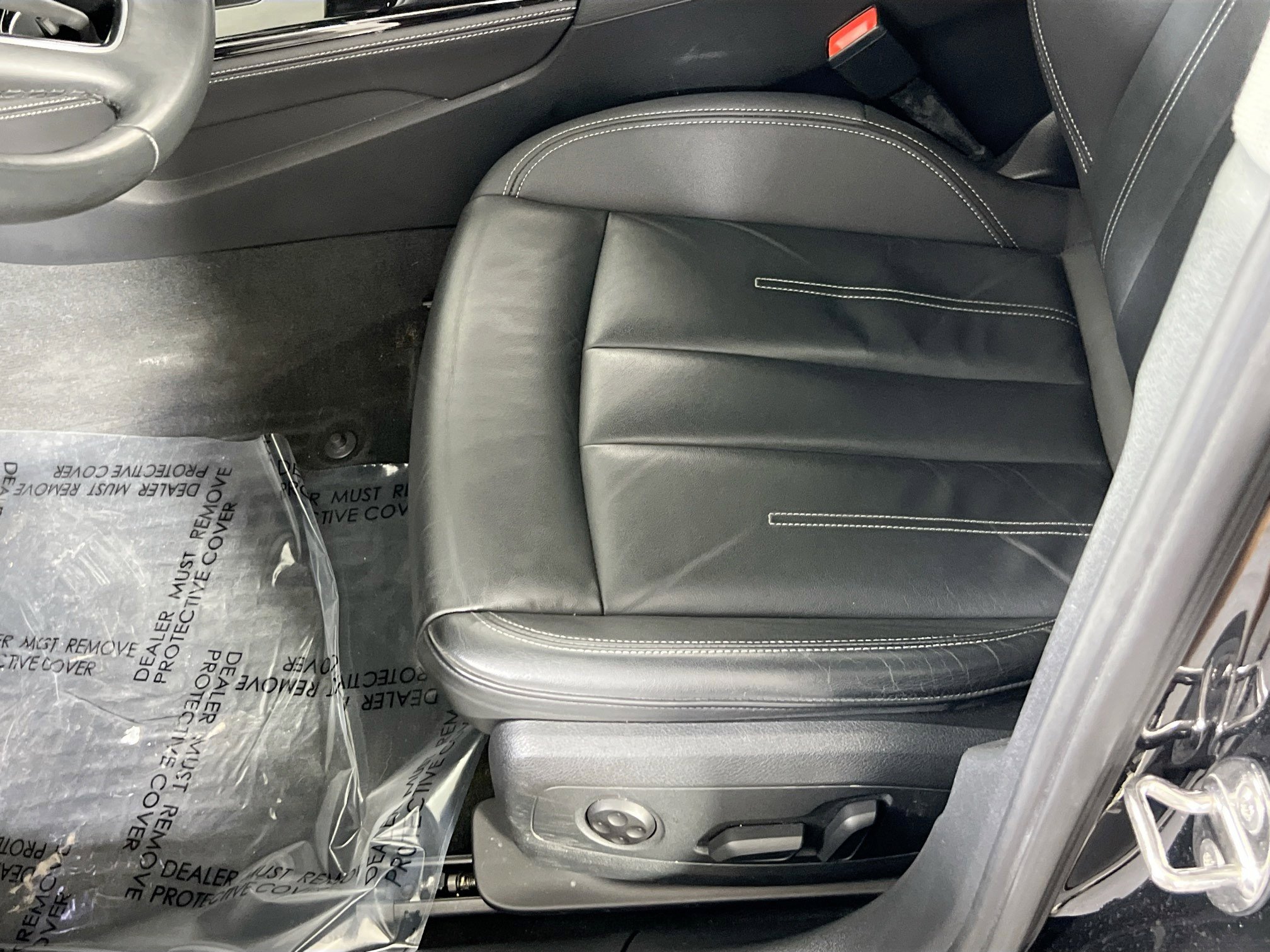 Used 2022 Audi A4 2.0T Premium Plus w/ Premium Plus Package image 19